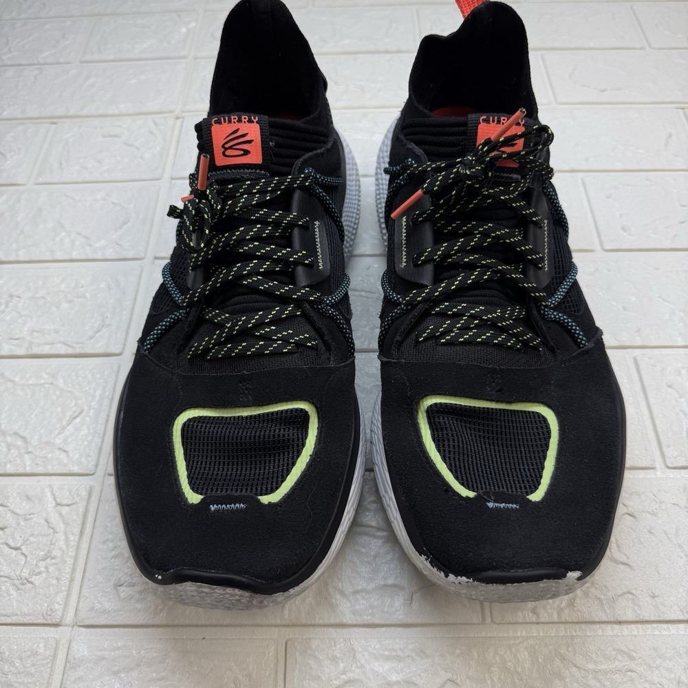 Under Armour Curry Flow Cozy Black Electric Tangerine Men Size 12 3023815-004